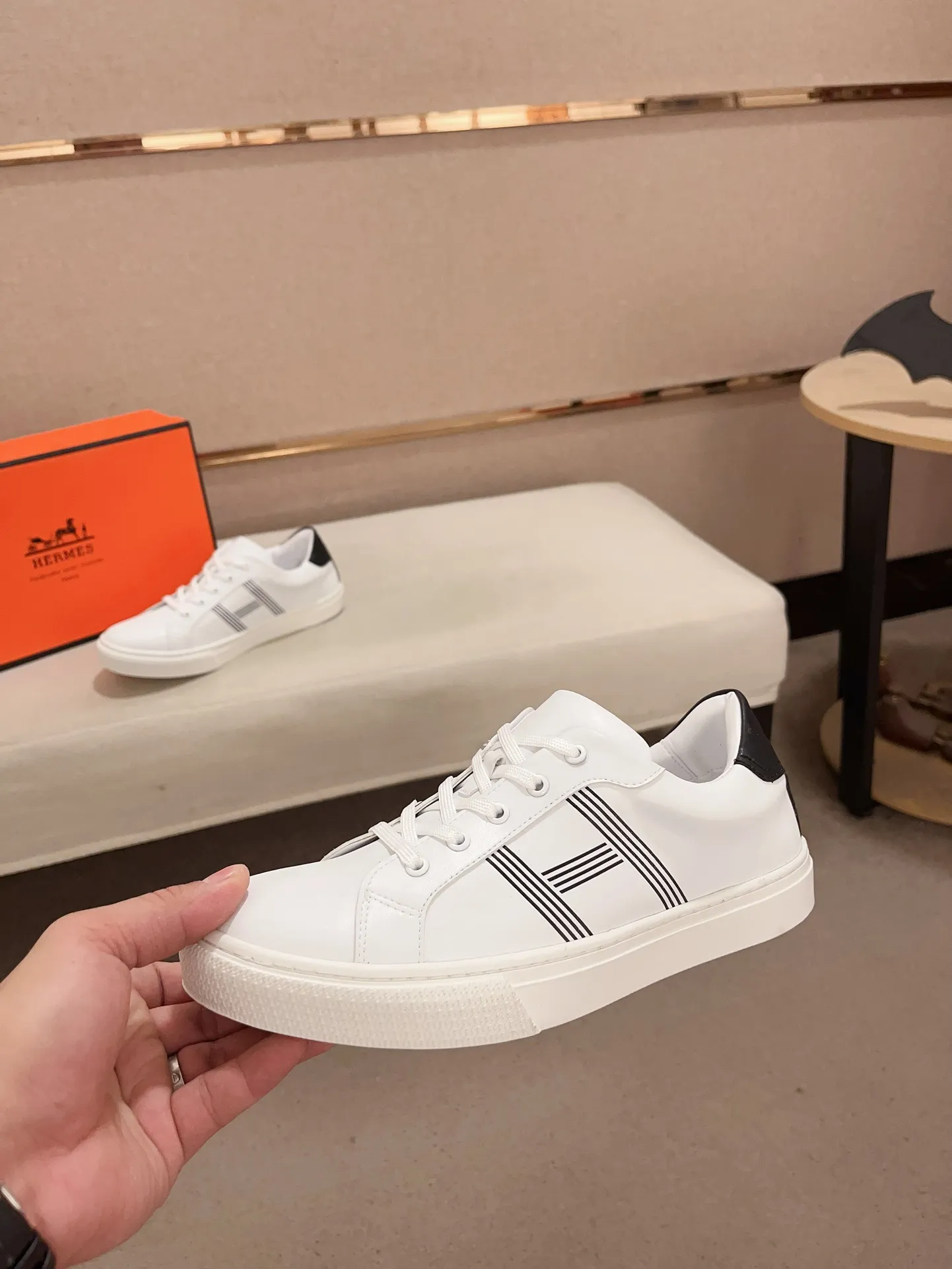 Men's clothing and shoes💰: 400💰《HERMES》【Classic Original Version】Hermès; Top 🔝 Purchasing Agency 🔍🔍Latest 🇺🇸Sold simultaneously at counters, original imported from Italy ▲▲Cow leather▲ ▲Exquisite workmanship (Italian 🇮🇹imported water-dyed 🐂cowhide lining) sole: original sole provided by the original factory, ⚠️exclusive double-layer activity·TPR·rubber·combined molded outsole; Code number: 36-44 (45/46 can be customized, non-refundable)
